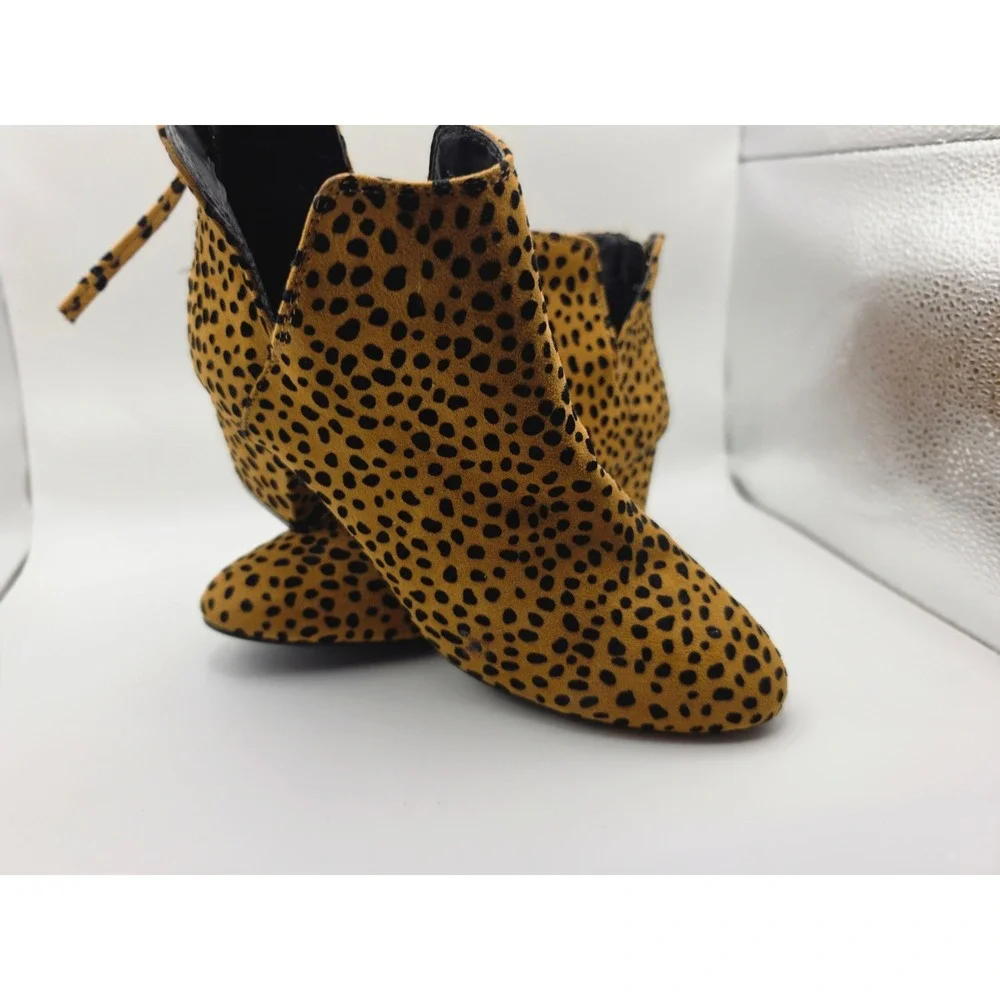 Cheetah Print Faux Suede Block Heel Ankle Booties Tan Black Size 7.5